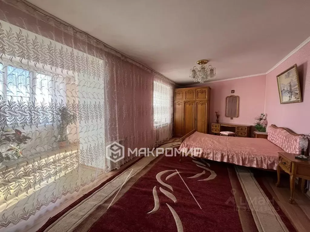 4-к кв. Челябинская область, Челябинск ул. Овчинникова, 6 (89.3 м) - Фото 0