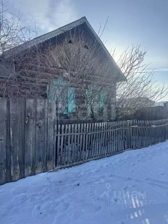 Дом в Бурятия, Хоринский район, с. Хоринск Базарная ул., 10 (40 м) - Фото 1