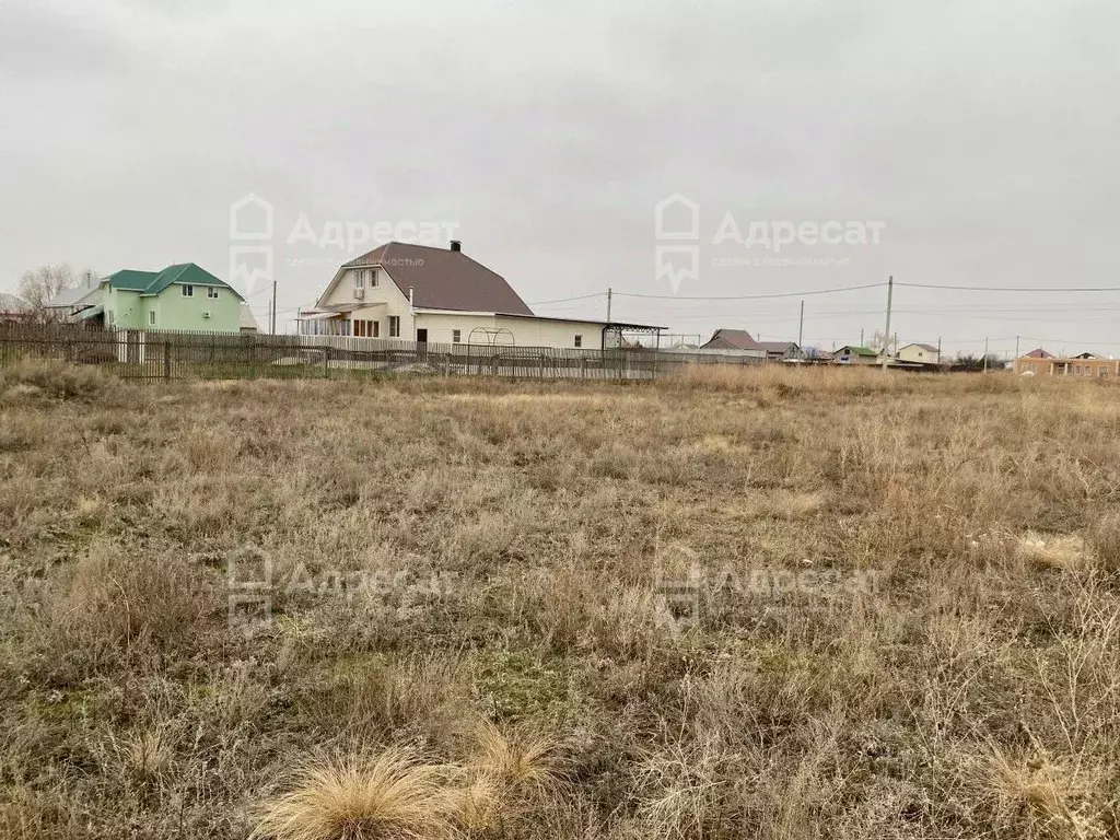 Участок в Волгоградская область, Волжский Погромное кв-л, ул. ... - Фото 1