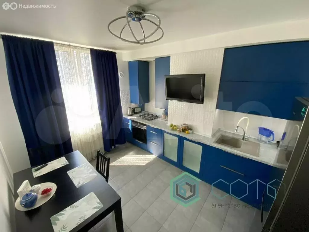 2-комнатная квартира: Калининград, улица Космонавта Леонова, 55к1 ... - Фото 0