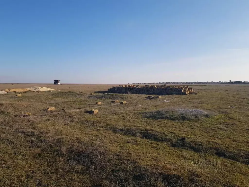 Участок в Крым, Сакский район, Суворовское с/пос, с. Великое ул. ... - Фото 2