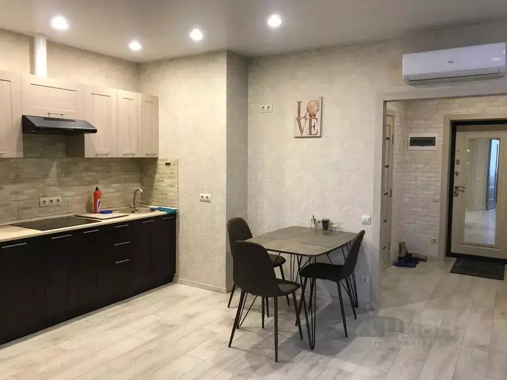 3-к кв. Приморский край, Артем ул. Фрунзе, 8/3 (56.0 м) - Фото 0