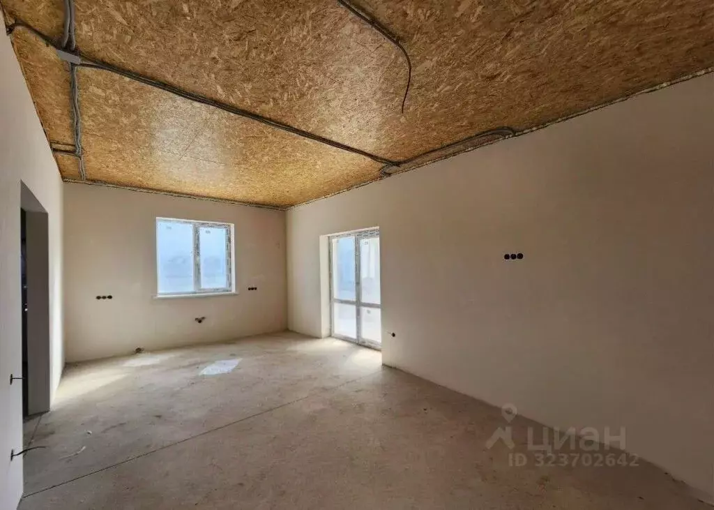 Дом в Крым, Симферопольский район, Добровское с/пос, с. Пионерское  ... - Фото 1