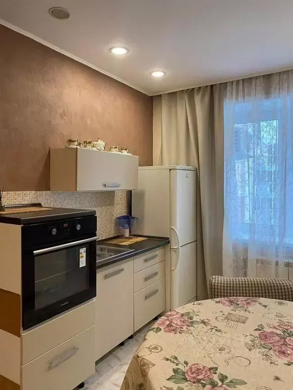 1-к кв. Омская область, Омск ул. Крупской, 14 (35.0 м) - Фото 2