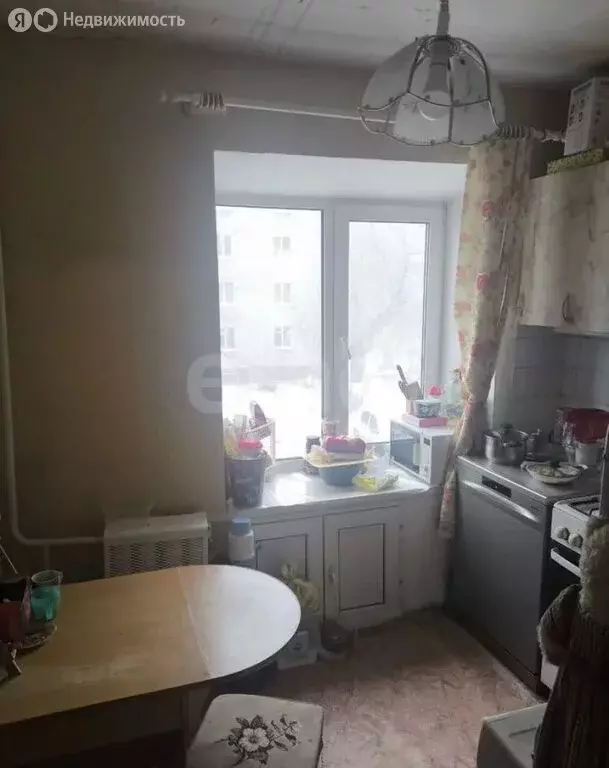 3-комнатная квартира: Пермь, улица Шишкина, 17 (57 м) - Фото 1