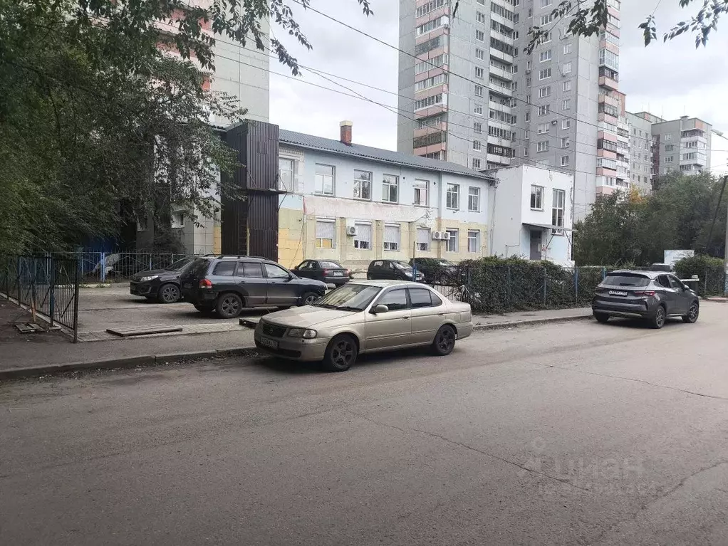 Помещение свободного назначения в Омская область, Омск ул. ... - Фото 1