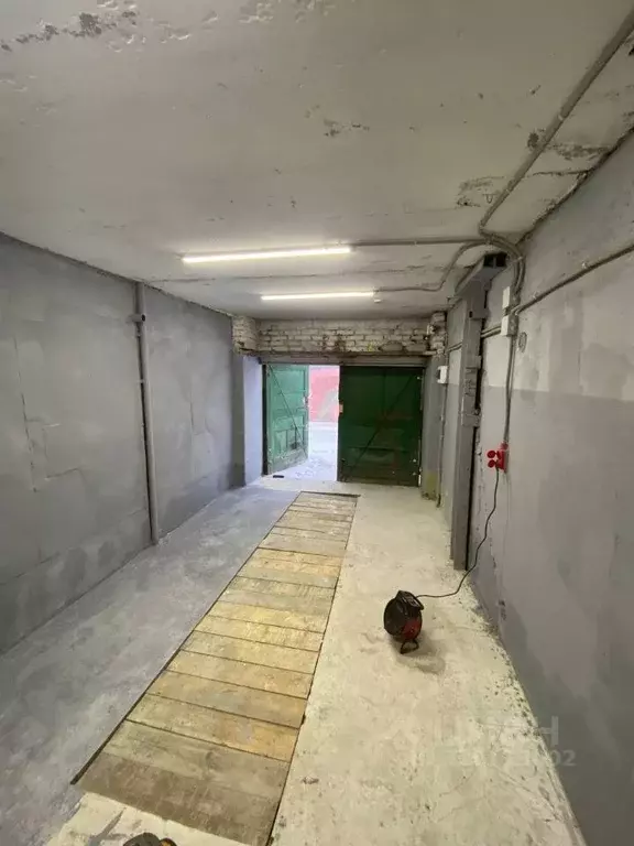 Гараж в Свердловская область, Екатеринбург ул. Попова, 7В (15 м) - Фото 1