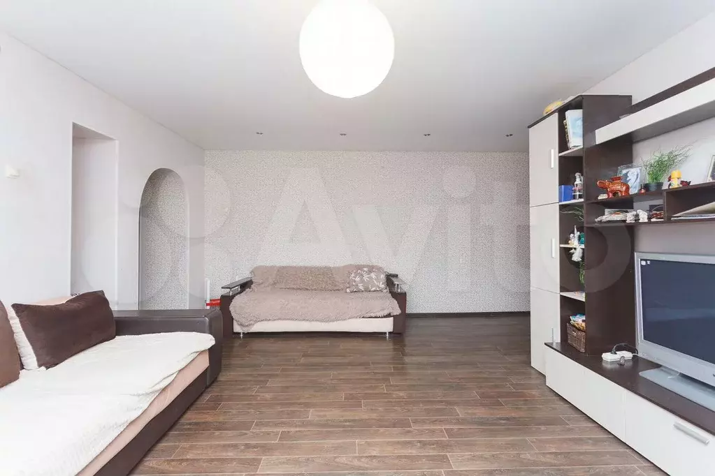 3-к. квартира, 90 м, 4/10 эт. - Фото 1
