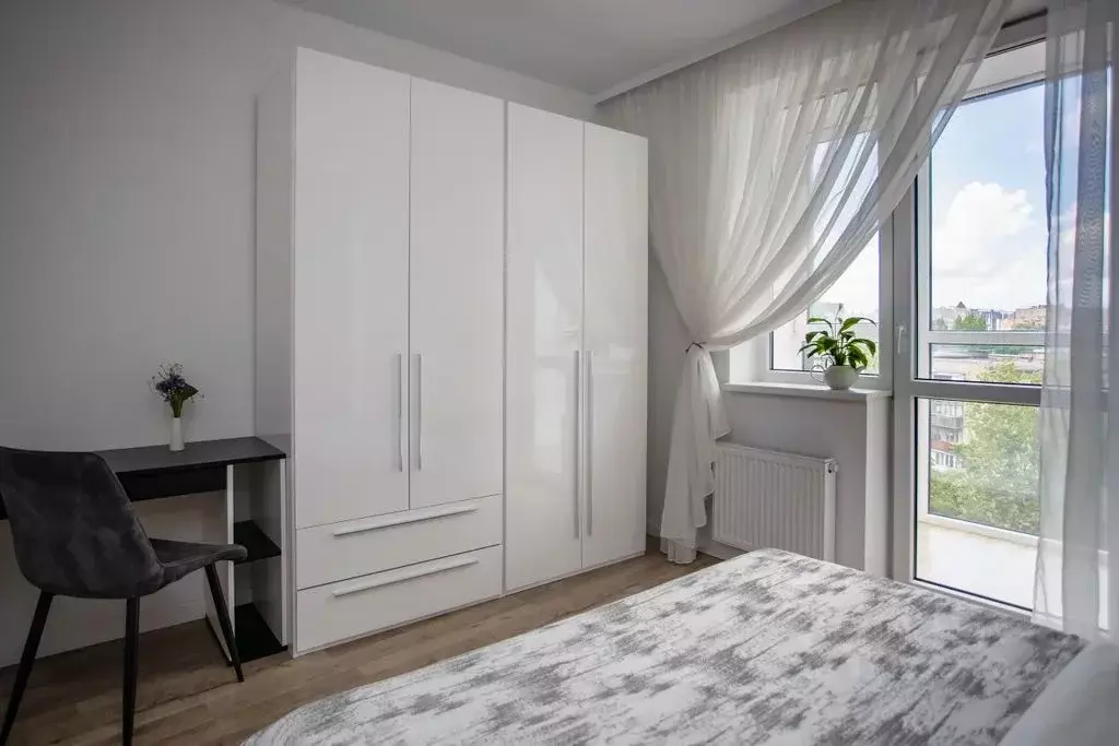 2-к кв. Калининградская область, Калининград ул. Памяти Павших в ... - Фото 1