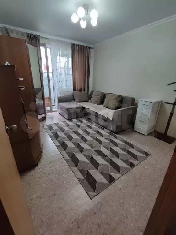 1-к. квартира, 35 м, 3/3 эт. - Фото 1