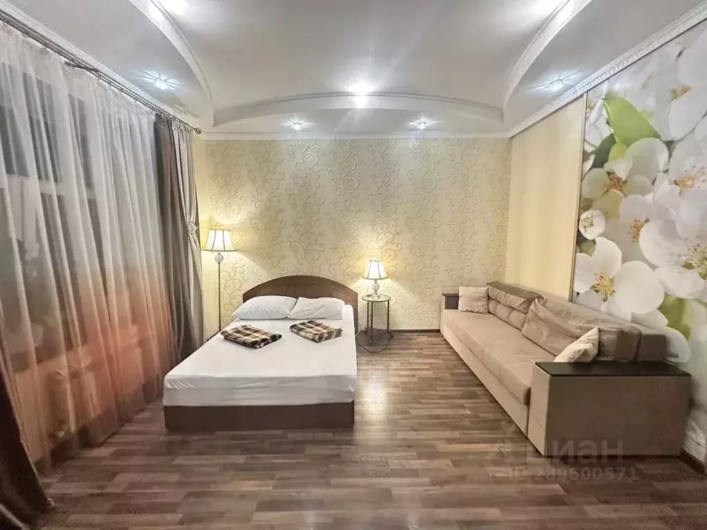 1-к кв. Крым, Ялта ул. Пальмиро Тольятти, 8 (30.0 м) - Фото 2