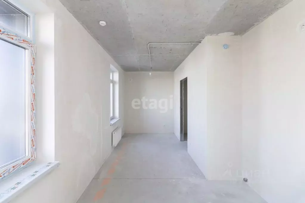 Студия Тюменская область, Тюмень Харьковская ул., 74 (27.6 м) - Фото 1