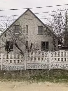 Дом в Волгоградская область, Волгоград Уссурийская ул., 56 (240 м) - Фото 1