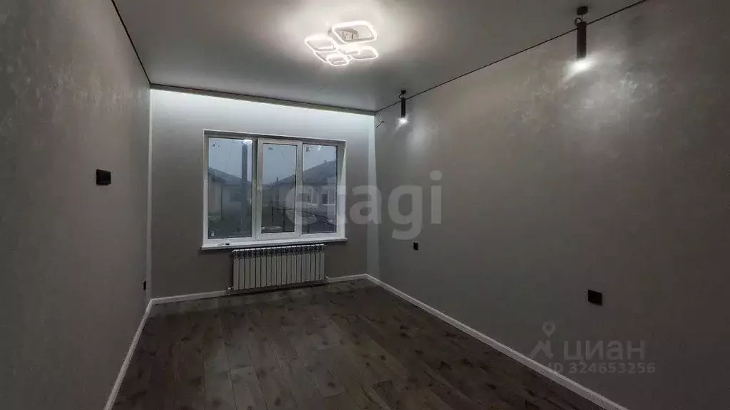 Дом в Ставропольский край, Михайловск Шпаковский район, ул. Бориса ... - Фото 0