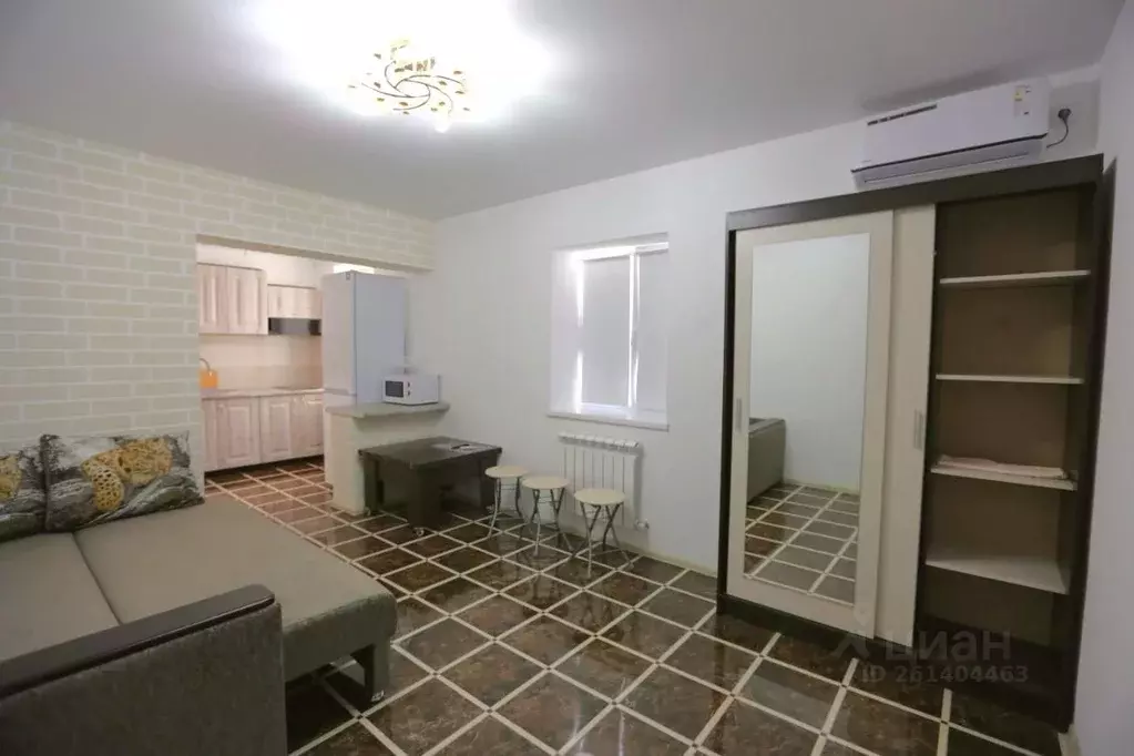 1-к кв. Краснодарский край, Новороссийск ул. Исаева, 37 (69.0 м) - Фото 1
