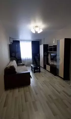 1-к. квартира, 40 м, 7/20 эт. - Фото 0