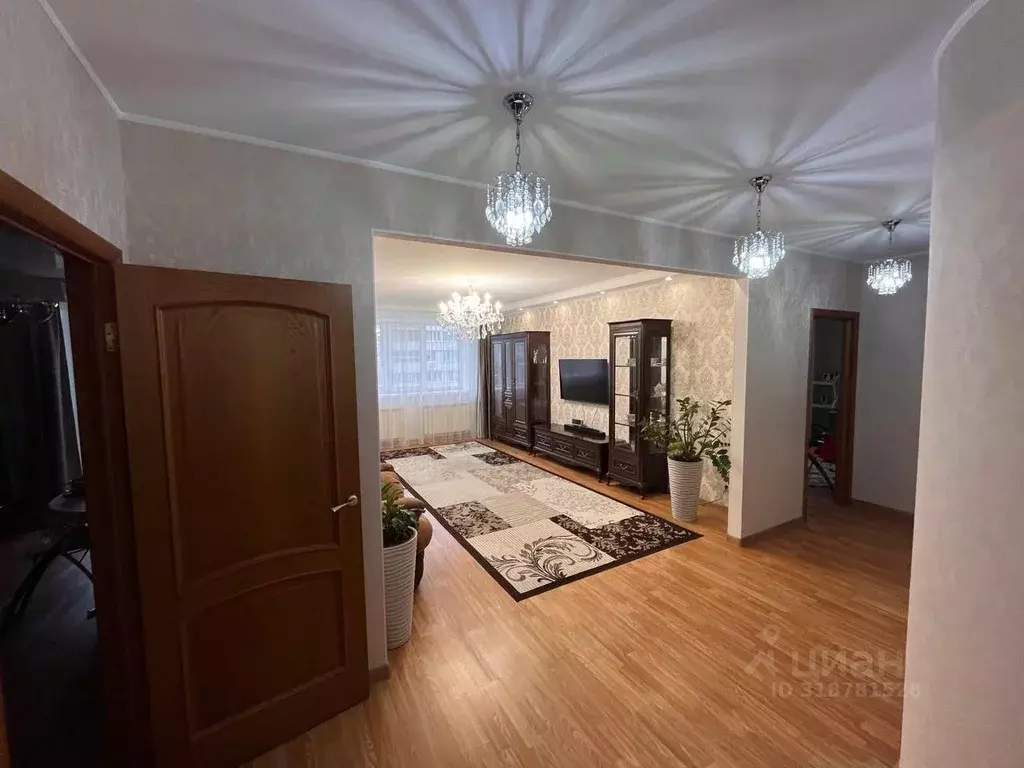 3-к кв. Омская область, Омск Омская ул., 127к1 (107.0 м) - Фото 1