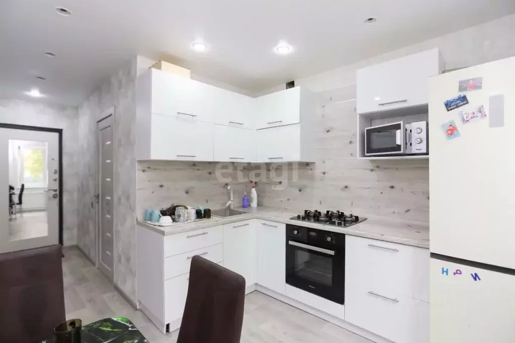 3-к кв. Иркутская область, Ангарск 12А мкр, 9 (65.6 м) - Фото 1