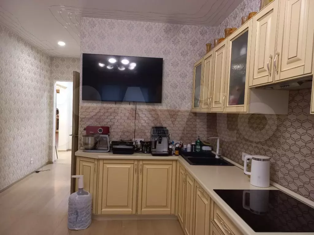 2-к. квартира, 71 м, 1/17 эт. - Фото 1