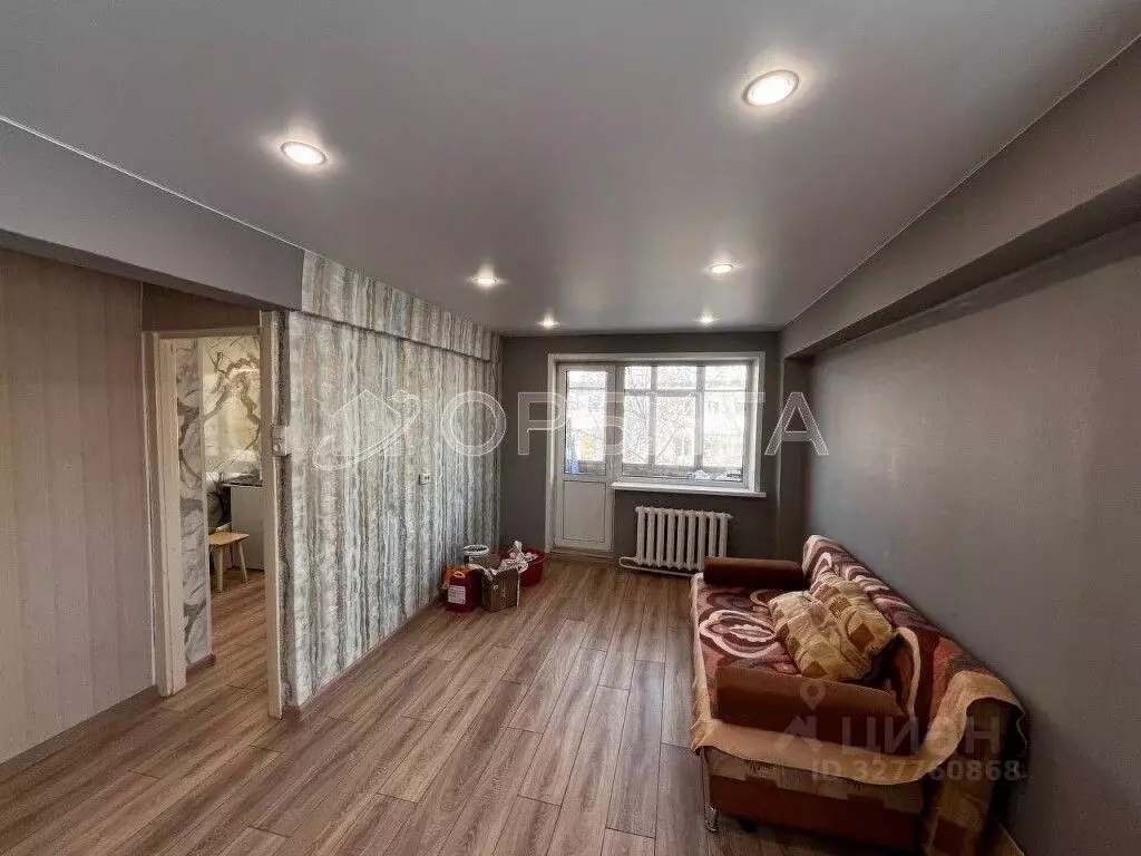 1-к кв. Тюменская область, Тюмень ул. 50 лет ВЛКСМ, 99 (33.0 м) - Фото 1