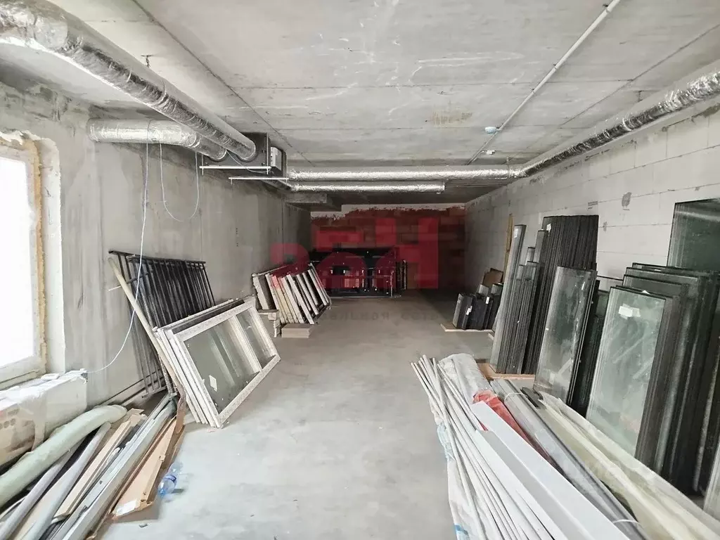 Торговая площадь в Курганская область, Курган Солнечный бул., 38 (95 ... - Фото 1