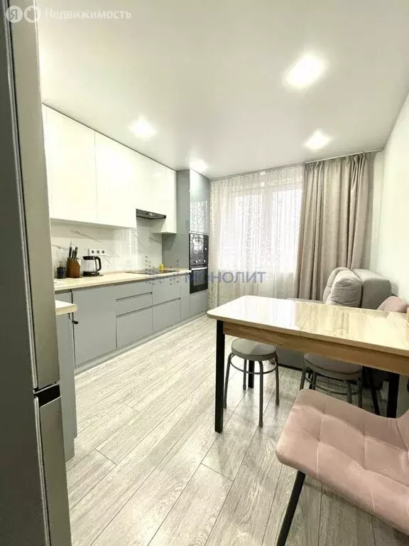 1-комнатная квартира: Чебоксары, улица Сергея Бутякова, 10 (36.8 м) - Фото 0