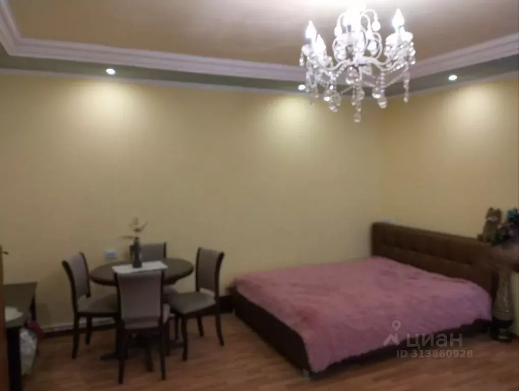 Дом в Волгоградская область, Суровикино Красноармейская ул., 12 (62 м) - Фото 1