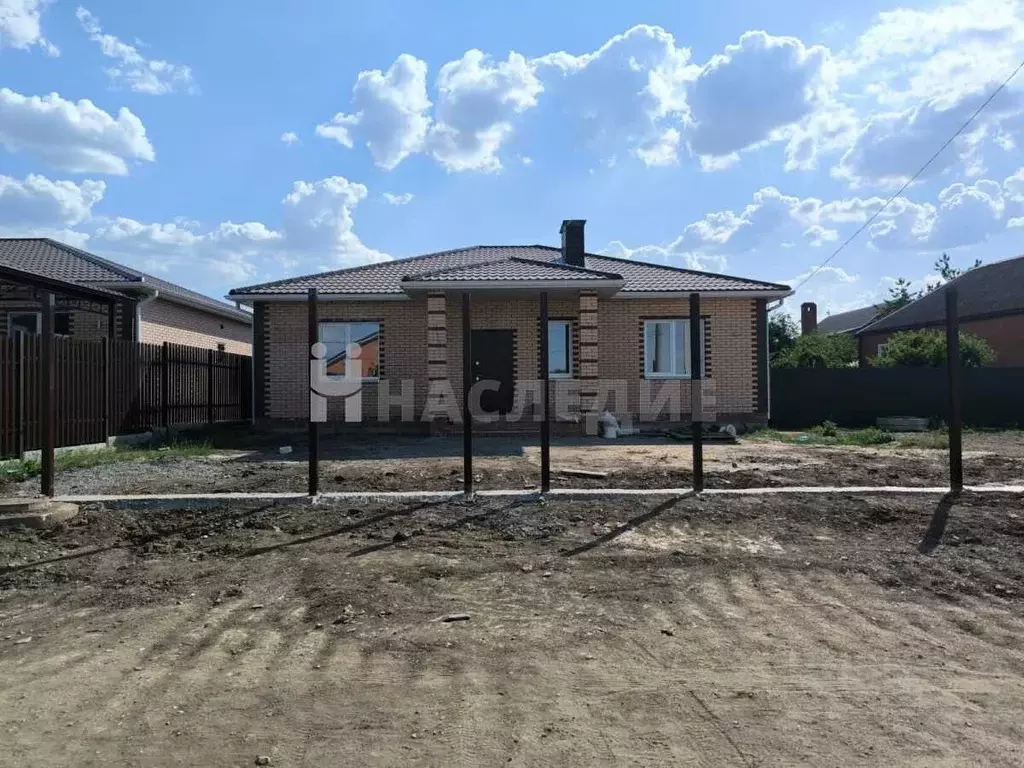 Дом в Ростовская область, Каменск-Шахтинский проезд Королева, 7 (120 ... - Фото 0