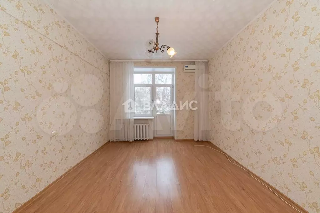 2-к. квартира, 55 м, 3/3 эт. - Фото 1