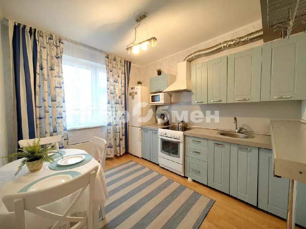 Продается 2-комнатная квартира - Фото 1