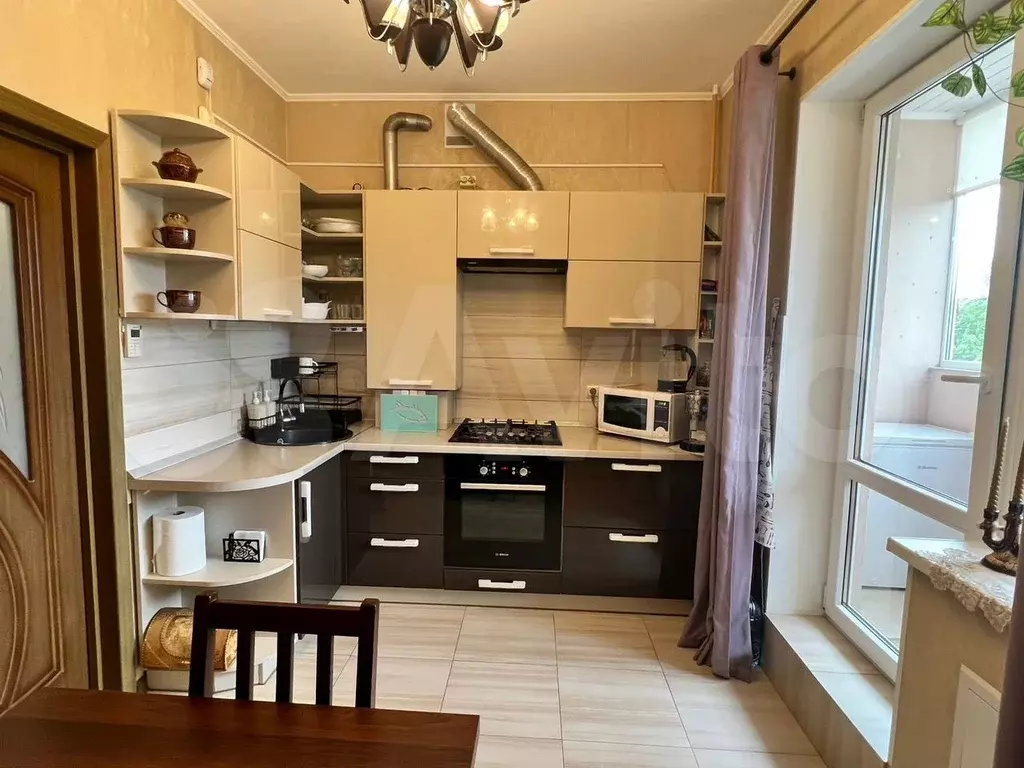 2-к. квартира, 63 м, 2/3 эт. - Фото 1