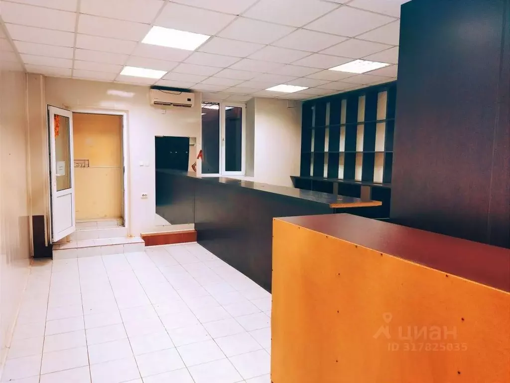Помещение свободного назначения в Крым, Евпатория ул. Некрасова, 52 ... - Фото 0