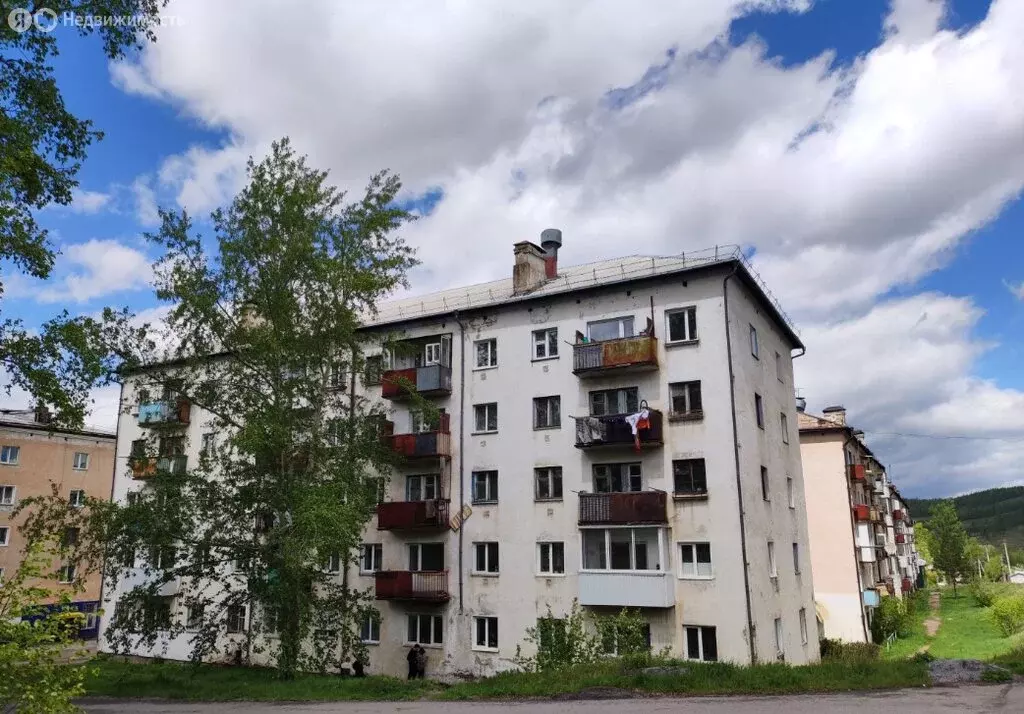 1-комнатная квартира: Сорск, Больничная улица, 5 (30 м) - Фото 0