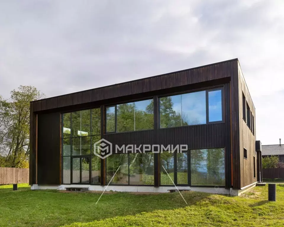 Коттедж в Ленинградская область, Приозерский район, Петровское с/пос, ... - Фото 1