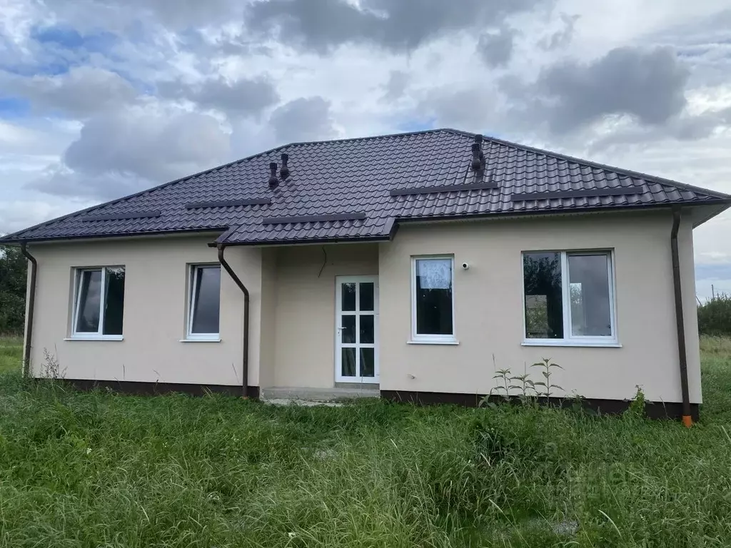 Дом в Калининградская область, Гурьевский муниципальный округ, пос. ... - Фото 1