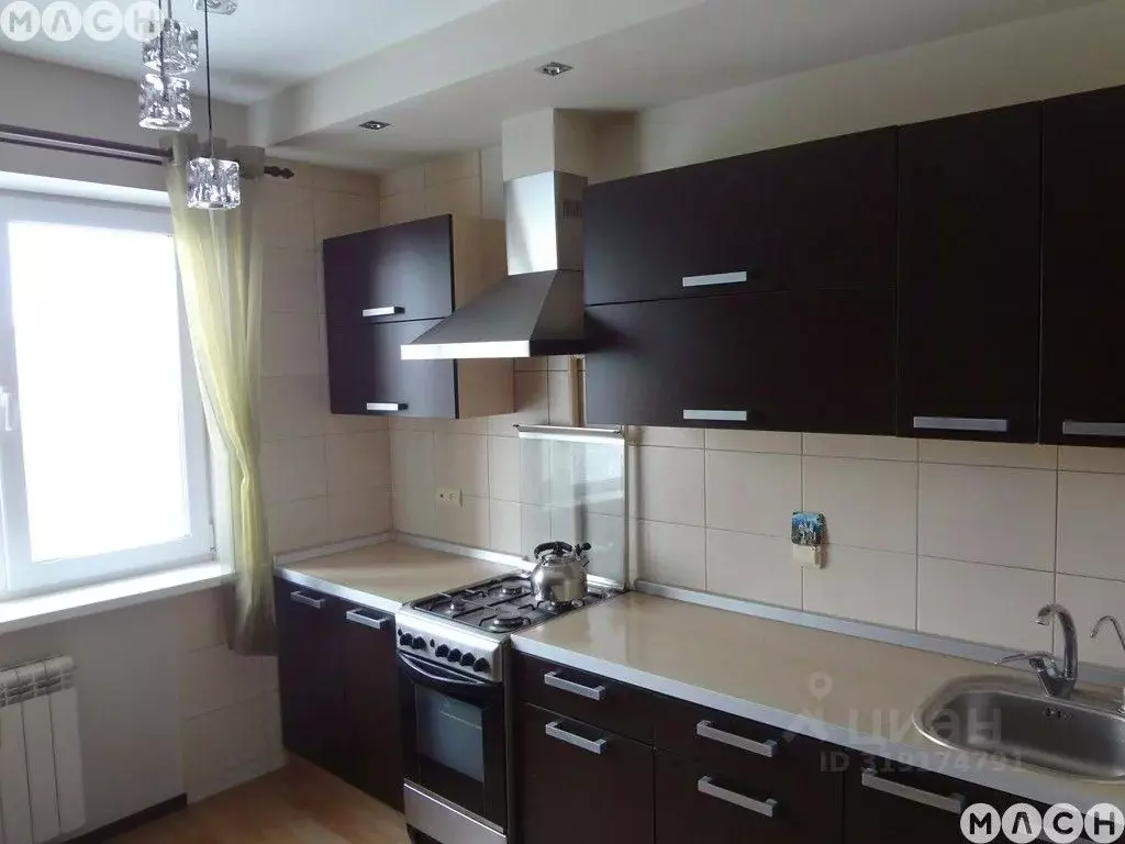 3-к кв. Омская область, Омск Сибирский просп., 12 (65.2 м) - Фото 0
