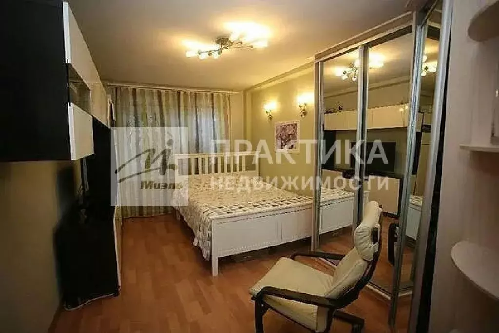 Продается 2-комнатная квартира - Фото 1