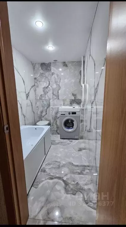 1-к кв. Челябинская область, Челябинск ул. Клайна, 10 (40.0 м) - Фото 1