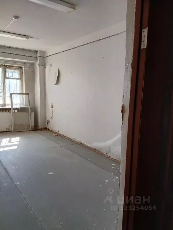 Помещение свободного назначения в Ханты-Мансийский АО, Нефтеюганск ул. ... - Фото 1