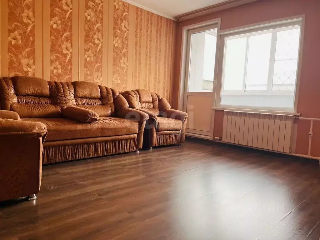3-к кв. Бурятия, Улан-Удэ ул. Шумяцкого, 28 (66.8 м) - Фото 1