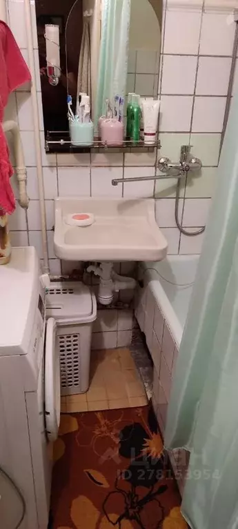 Комната Москва Нарвская ул., 15К1 - Фото 1