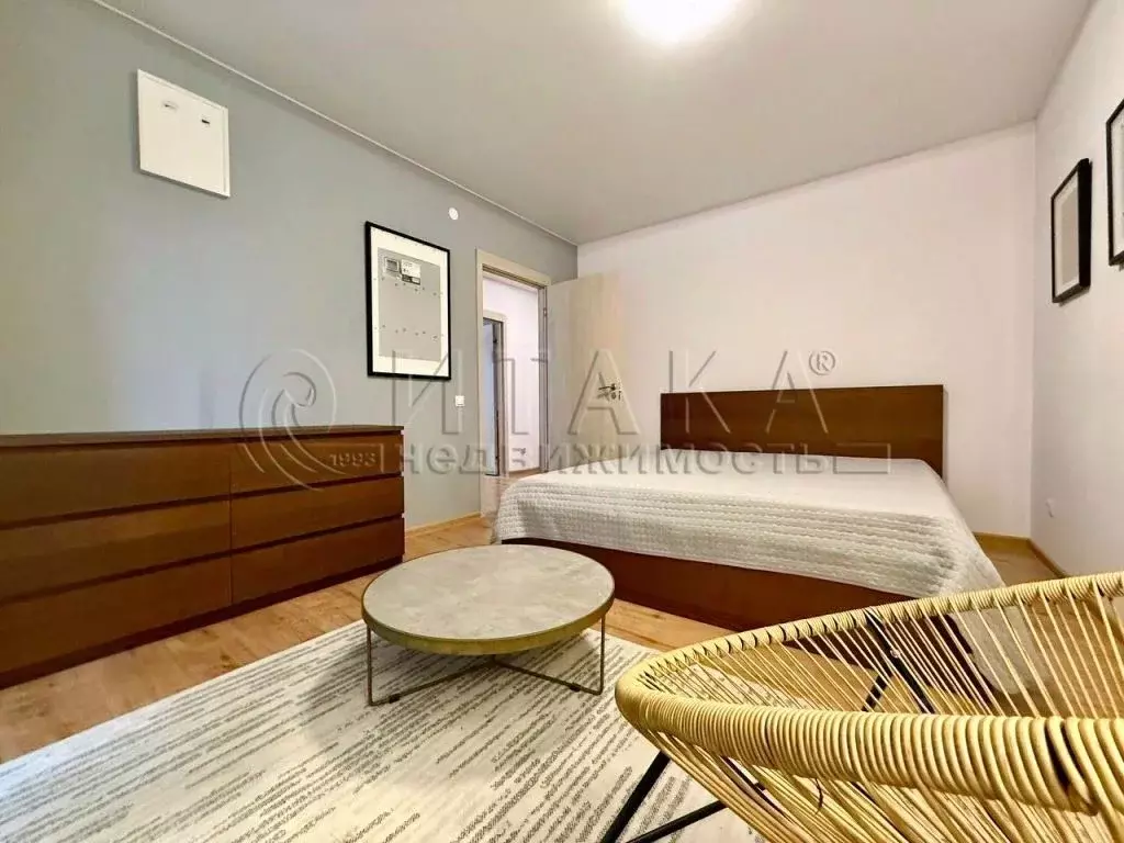 3-к кв. Санкт-Петербург ул. Среднерогатская, 16к6 (70.0 м) - Фото 0