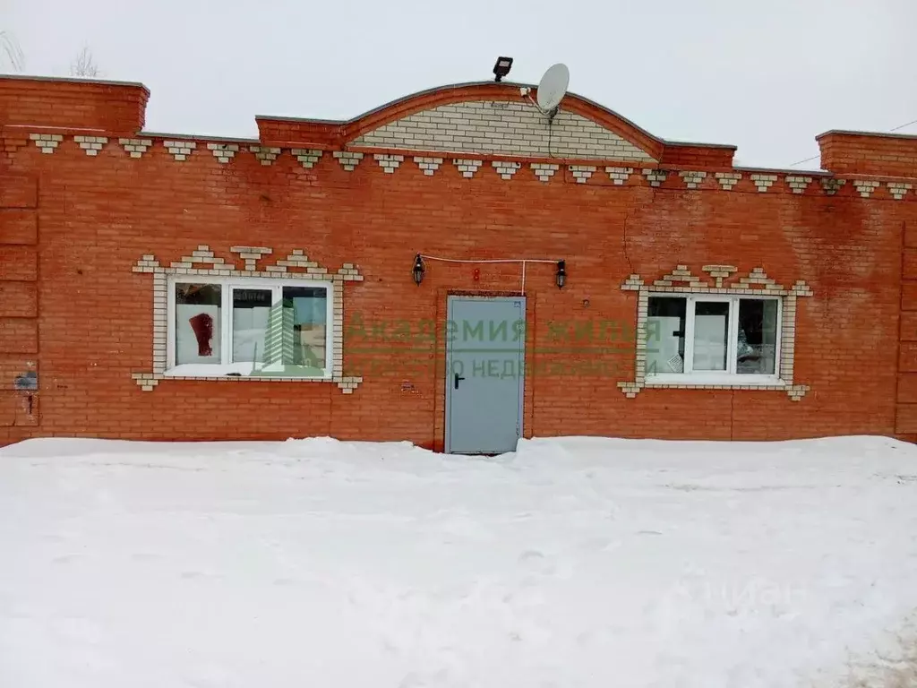 Торговая площадь в Саратовская область, Маркс просп. Строителей, 26А ... - Фото 1