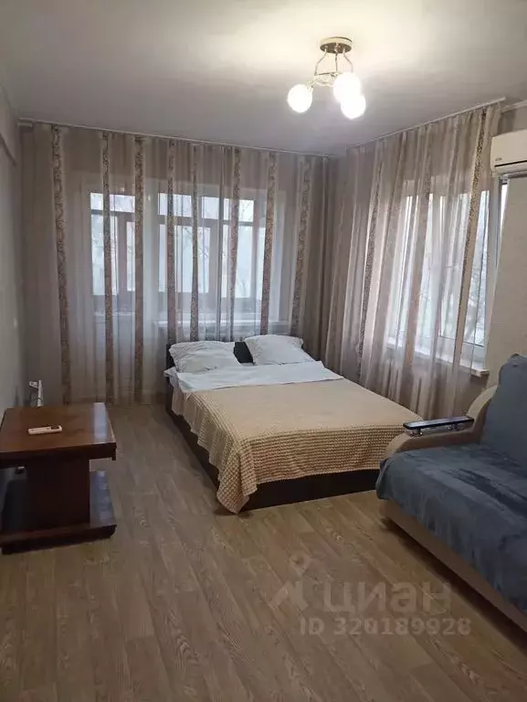 2-к кв. Волгоградская область, Волгоград ул. Зины Маресевой, 13 (42.0 ... - Фото 1