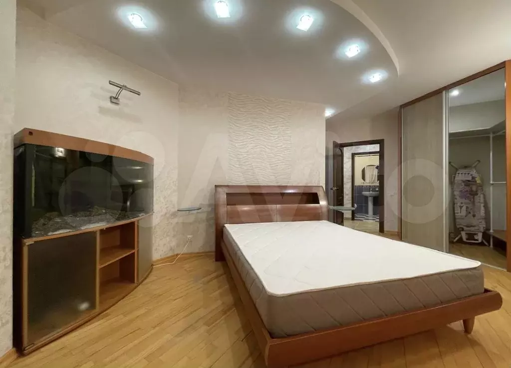 3-к. квартира, 110 м, 5/9 эт. - Фото 0