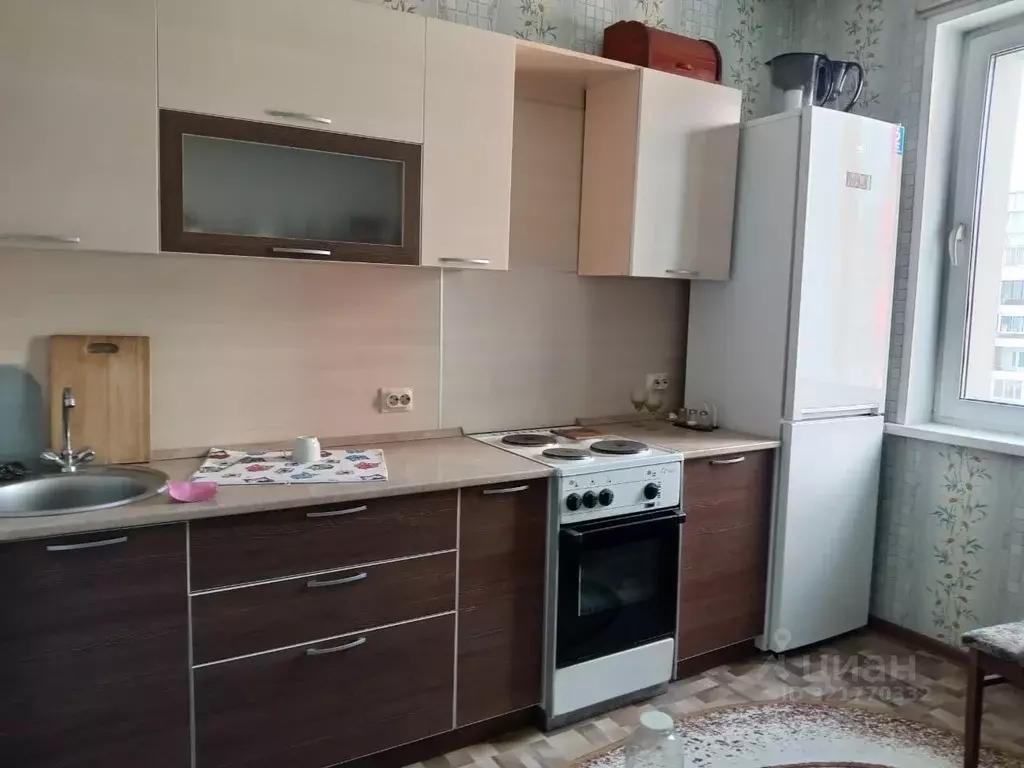 1-к кв. Красноярский край, Красноярск ул. Республики, 37А (43.0 м) - Фото 0