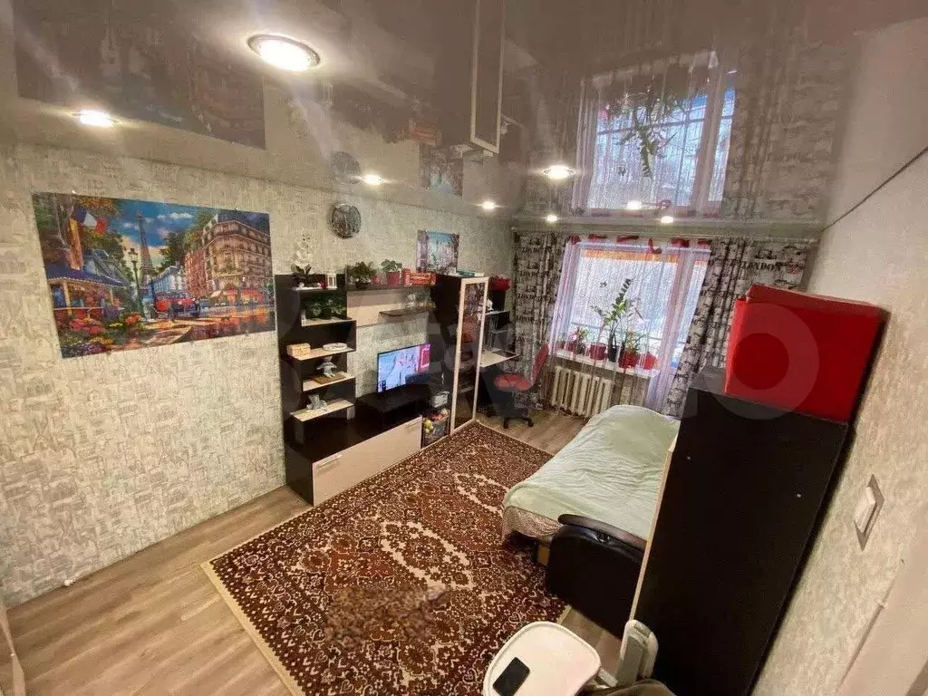 Комната 13,2 м в 1-к., 1/3 эт. - Фото 0