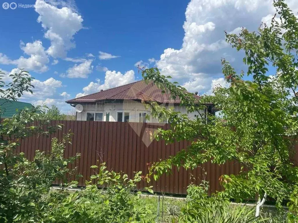 Дом в Старый Оскол, Бекетовская улица (107 м) - Фото 1