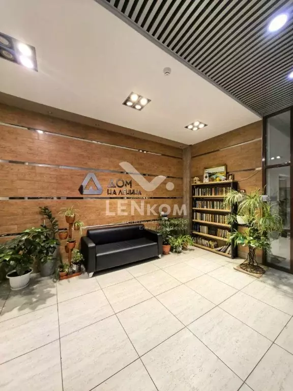 2-к кв. Удмуртия, Ижевск ул. Ленина, 84 (52.1 м) - Фото 1