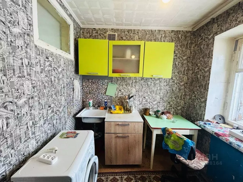 2-к кв. Омская область, Омск Комбинатская ул., 46 (43.4 м) - Фото 2